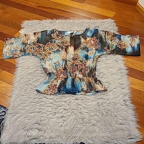 Chicos sheer‎ polyester blue and tan cheetah print flowy short sleeve shirt - Picture 1 of 6